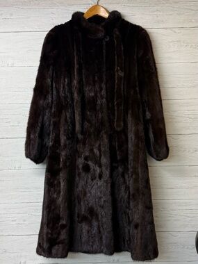 Luxurious Vintage  Dark Brown Mink Fur Coat by Saga Mink Selected